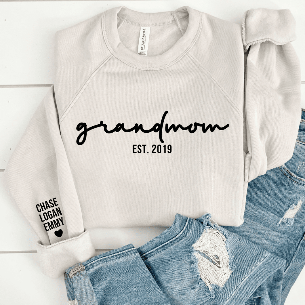GRANDMOM EST Sweatshirt